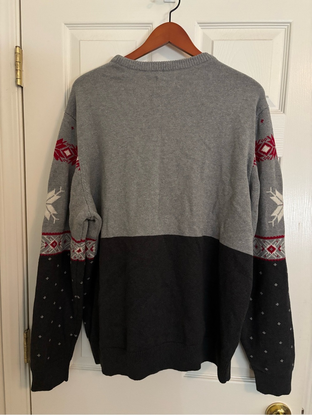 Chaps Men's Gray, Black & Red Reindeer Fair Isle Crewneck Sweater - Picture 3 of 4